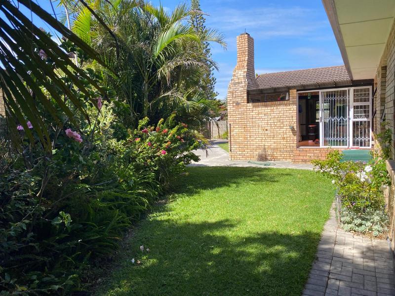 5 Bedroom Property for Sale in Walmer Heights Eastern Cape